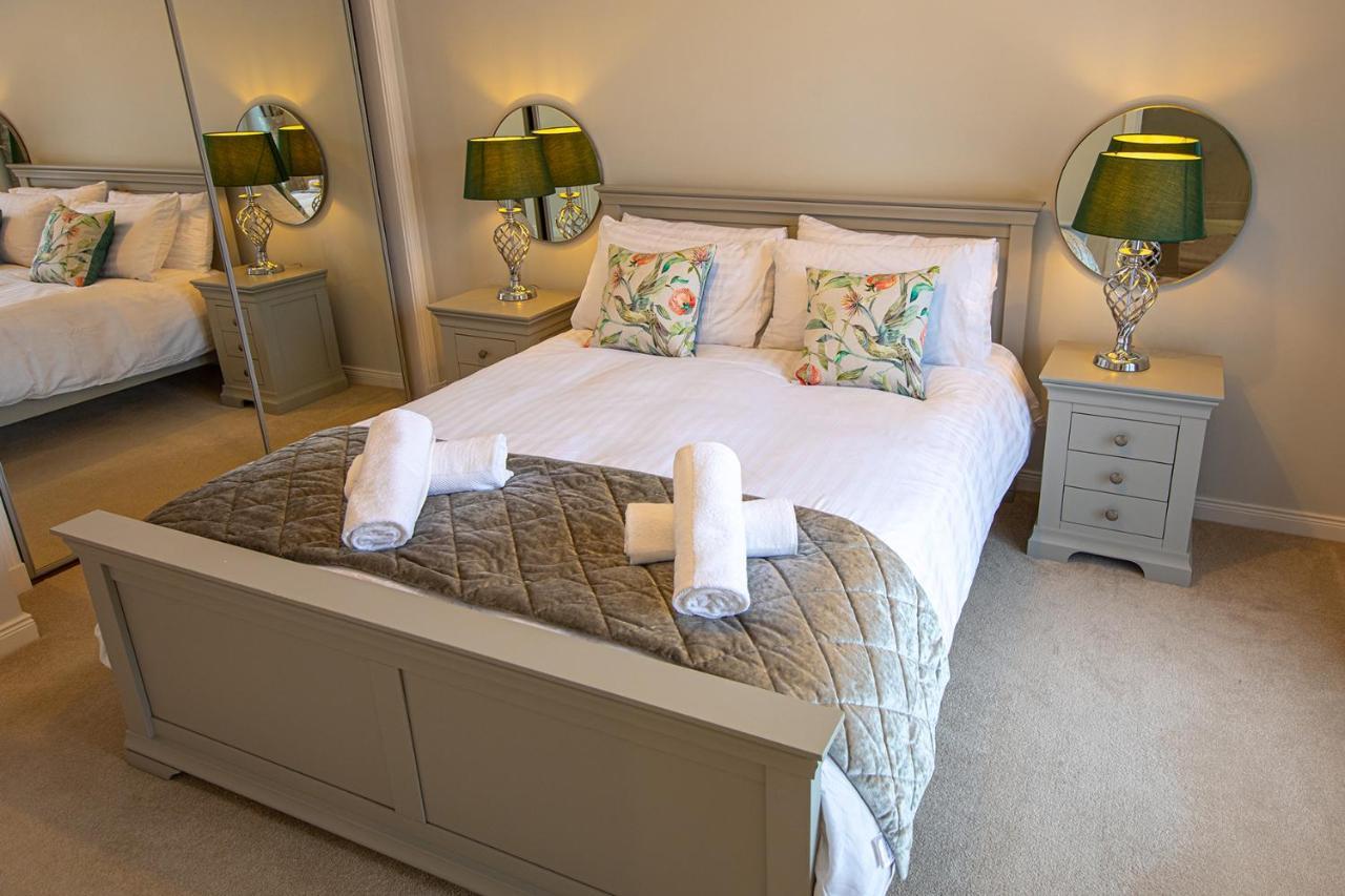 Hedgefield House - Serene Top Floor Flat Inverness Ngoại thất bức ảnh