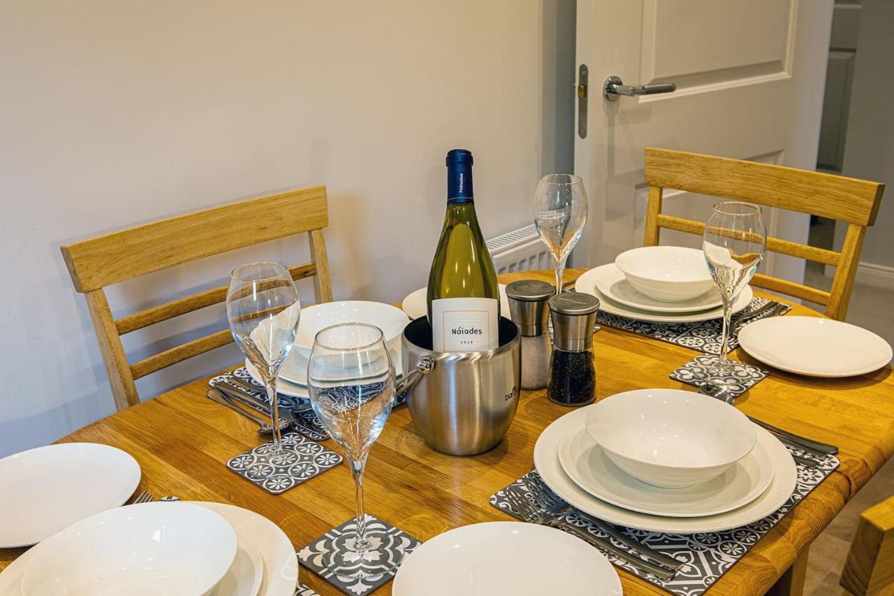 Hedgefield House - Serene Top Floor Flat Inverness Ngoại thất bức ảnh